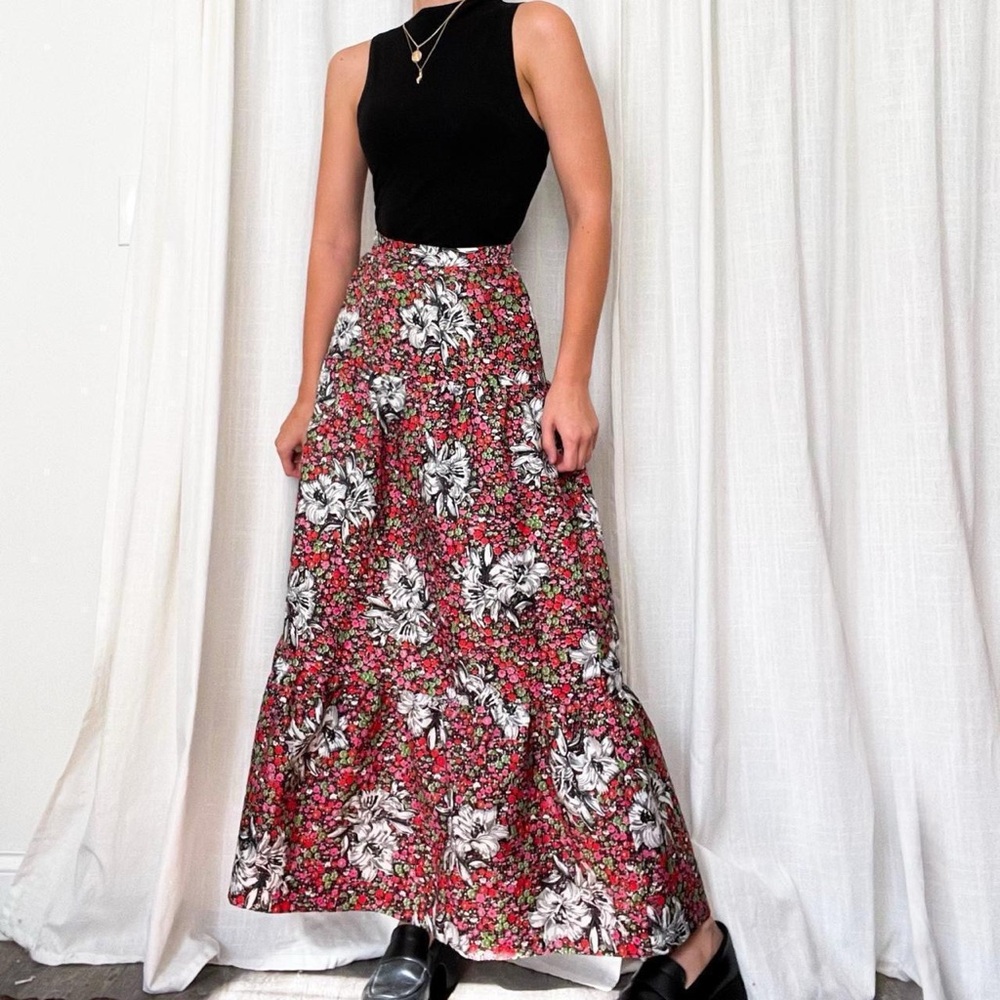 Vintage Red Tiered A-line Floral Maxi Skirt